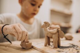 Terre modelage enfants
